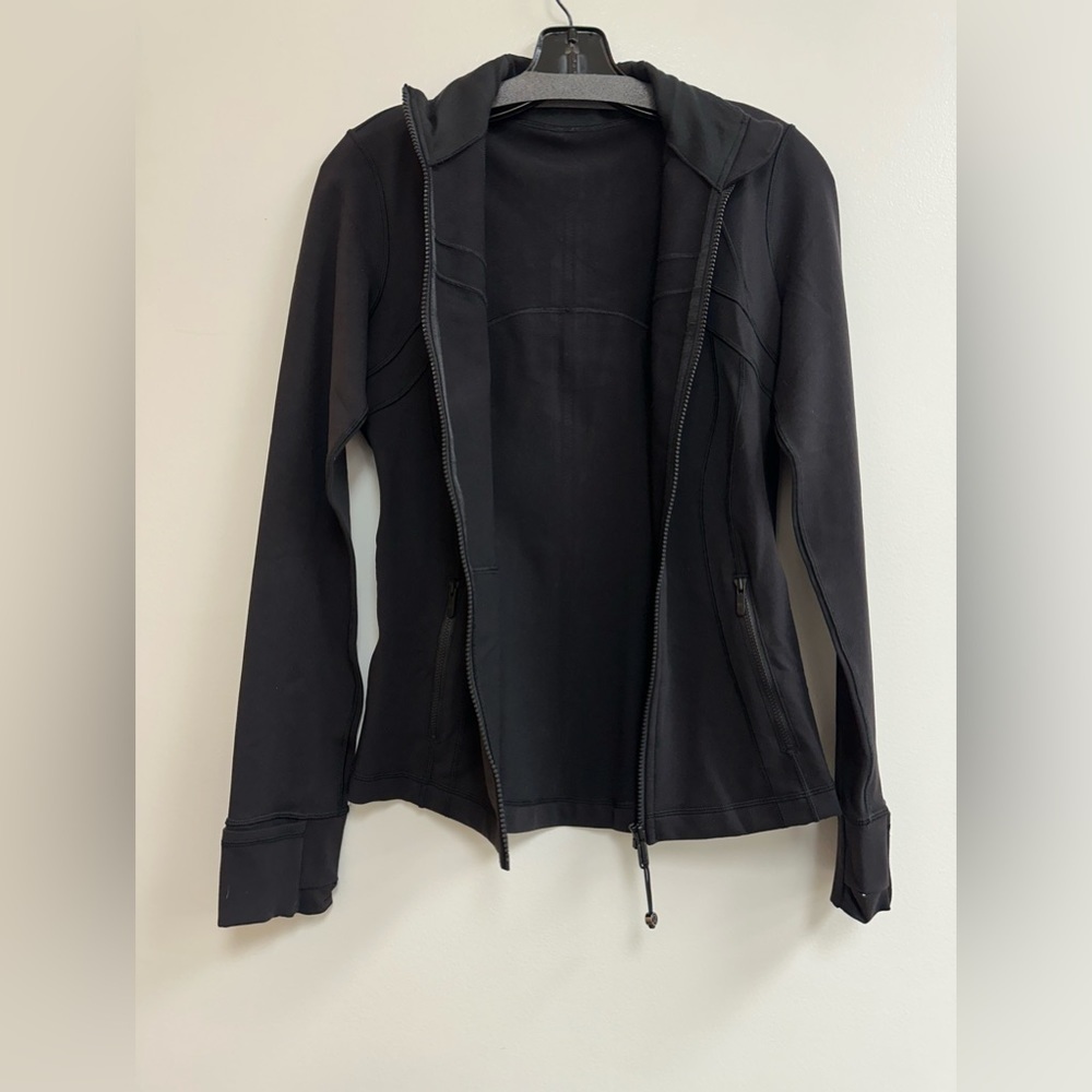 LuluLemon Define Jacket Luon in Black - Picture 2 of 8